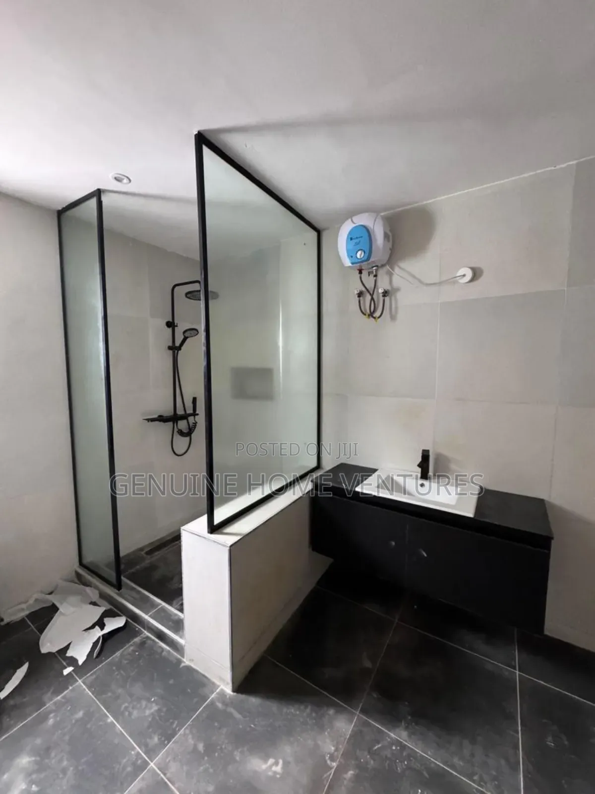 4bdrm Duplex in Banana Island for sale in Banana Island