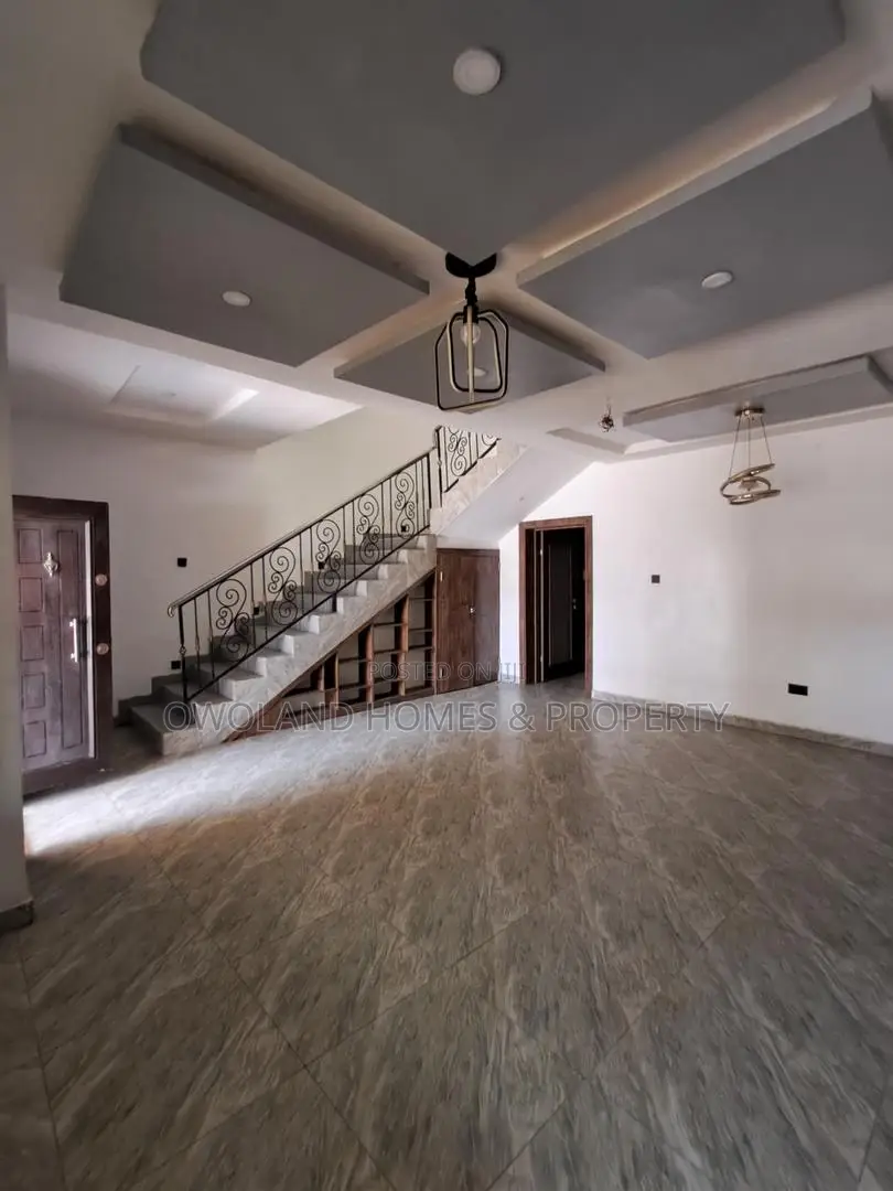 3bdrm Duplex in Ajah Estate for rent in Ajah