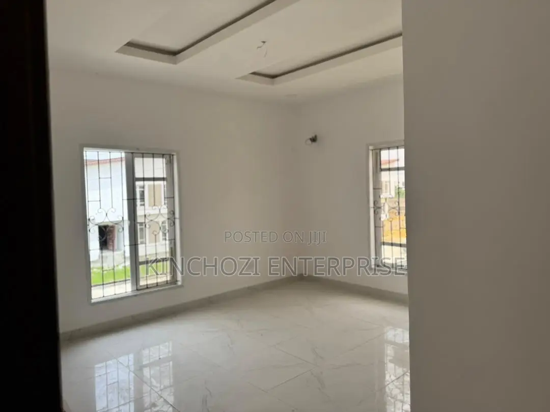 4bdrm Duplex in Sangotedo for sale in Sangotedo