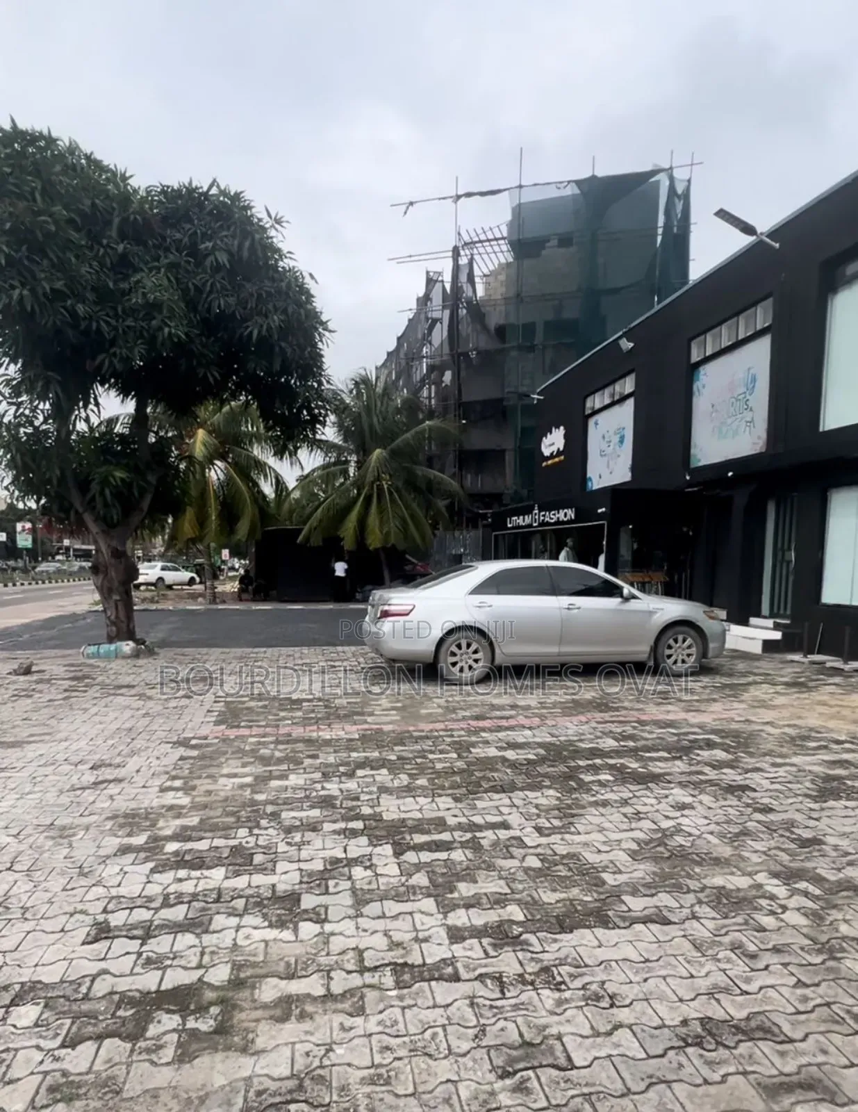 5bdrm Duplex in Lekki Phase 1 for sale in Lekki Phase 1