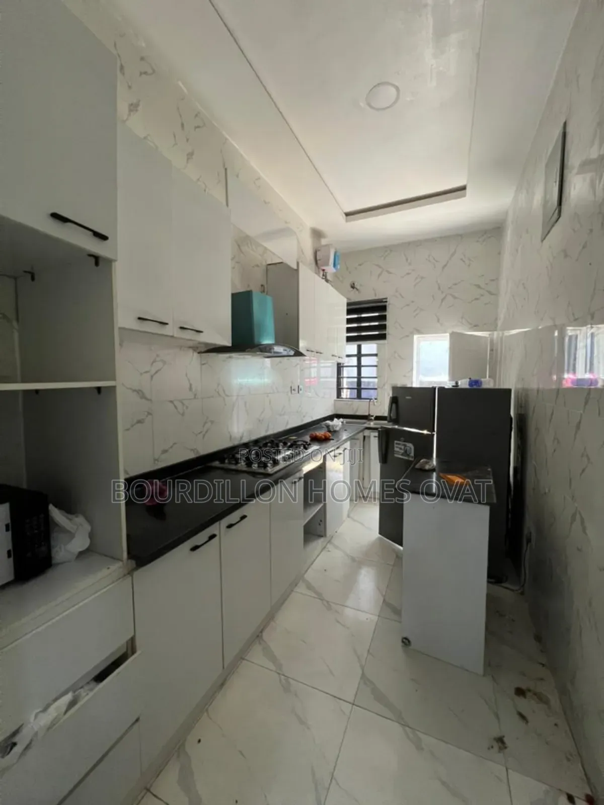3bdrm Duplex in Ikota Lekki Lagos for rent in Ikota