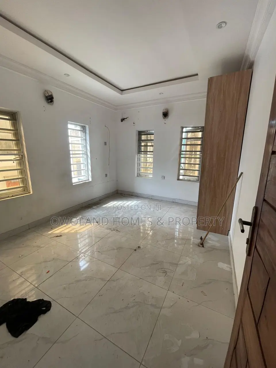 2bdrm Duplex in Chevron Estate for rent in Chevron