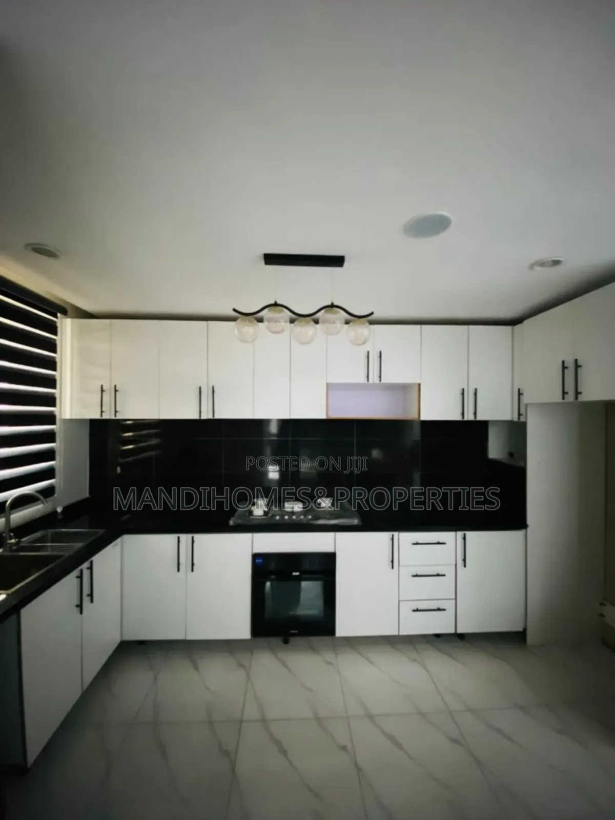 2bdrm Apartment in Off Lekki-Epe Expressway for sale in Off Lekki-Epe Expressway