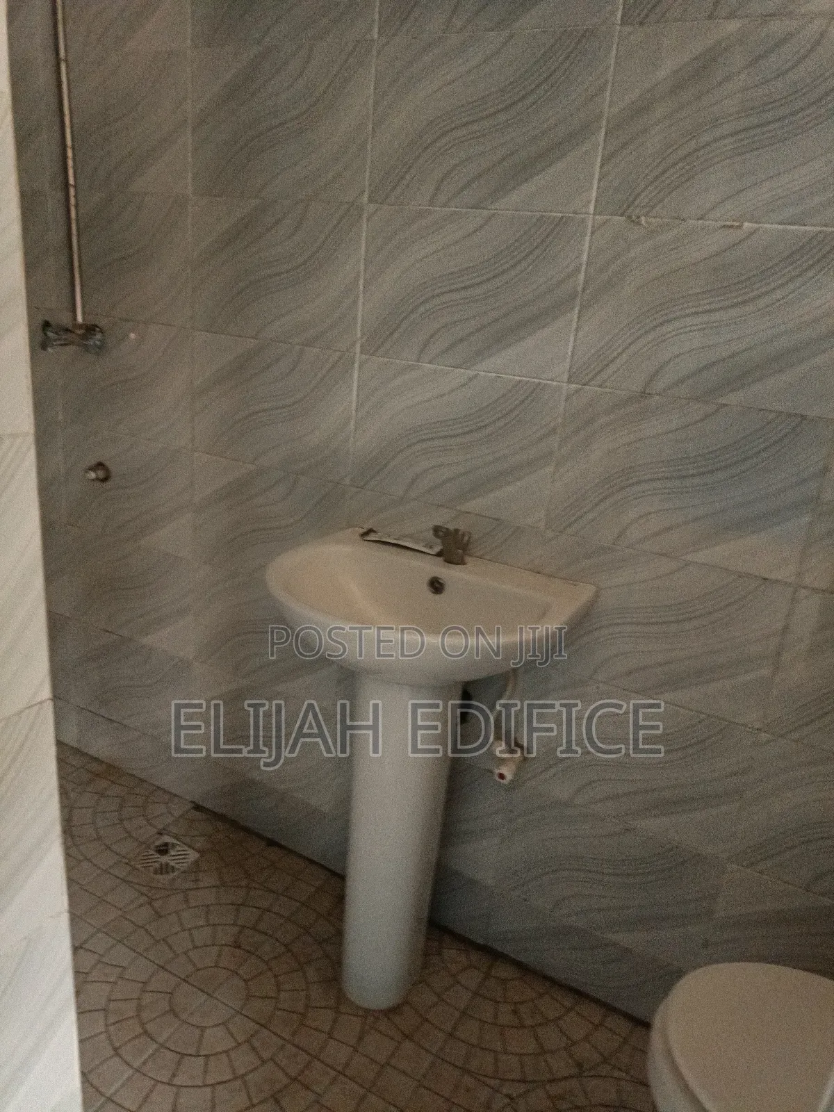 Furnished 2bdrm Bungalow in Igbe Junction, Ikorodu Garage for rent in Ikorodu Garage