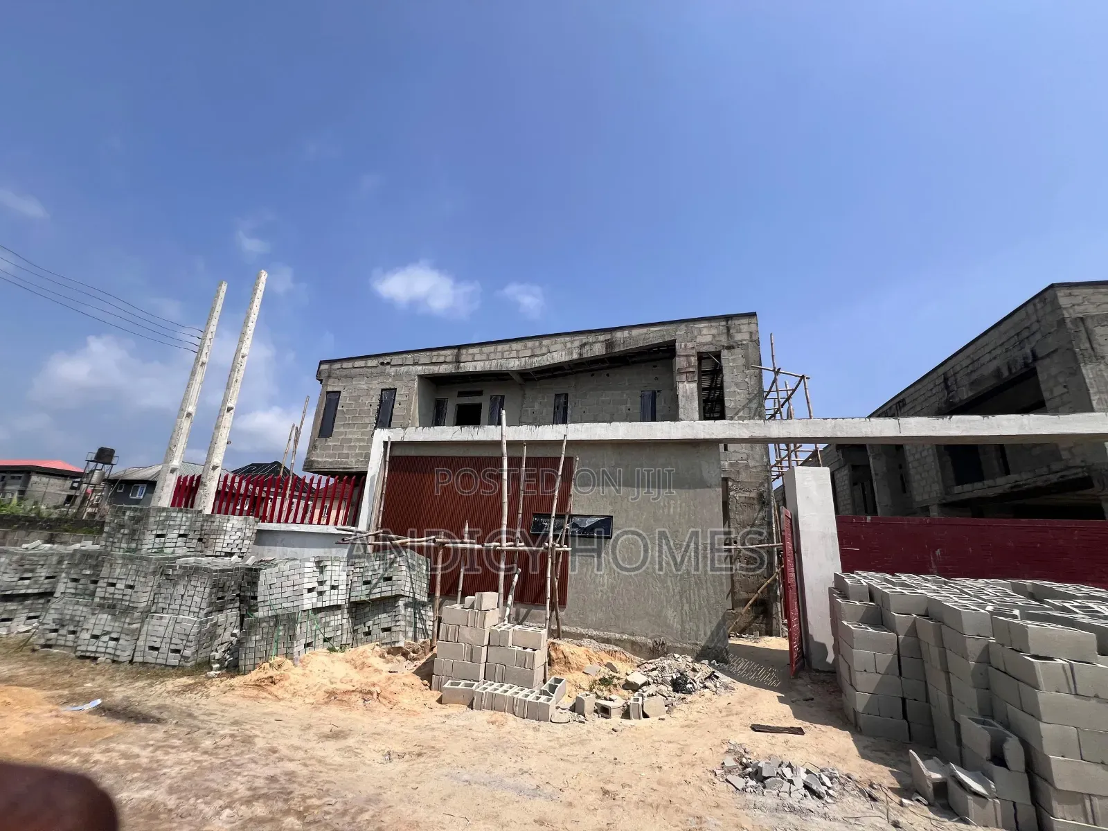 2bdrm Duplex in Heirs Court, Lakowe for sale in Lakowe