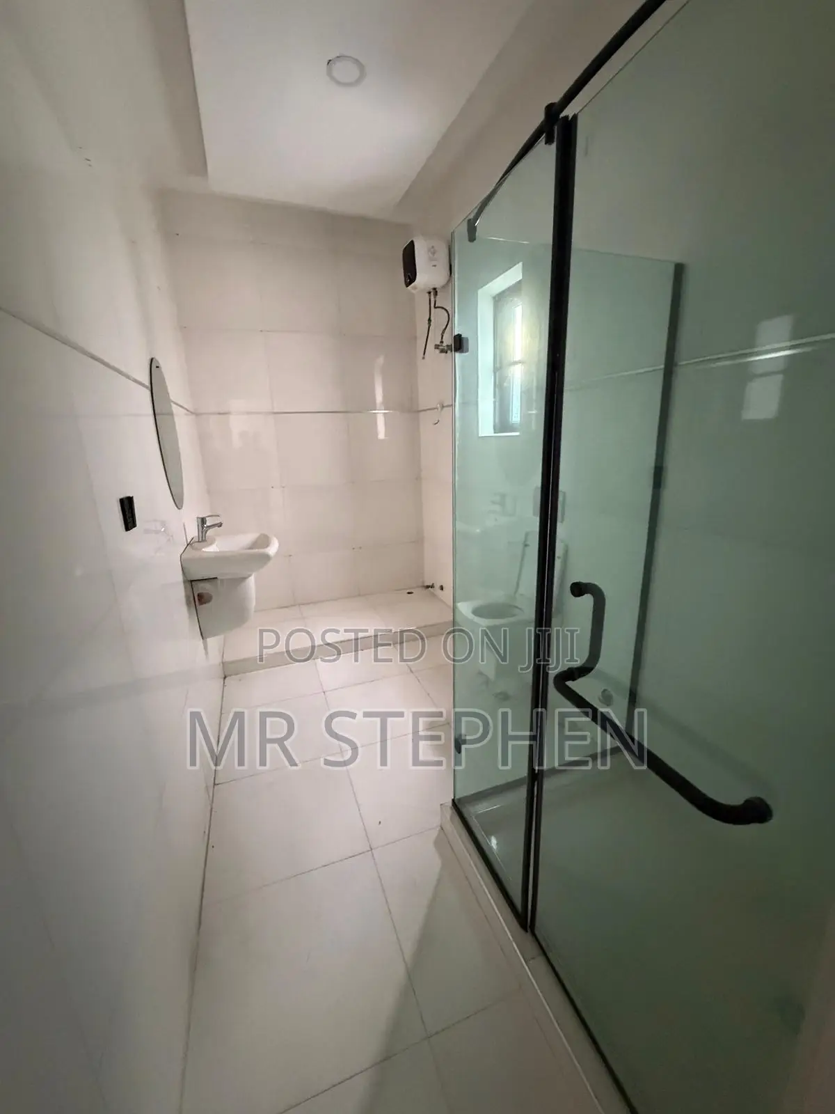 5 Bedroom House for Sale!! At Ajah in Ado / Ajah