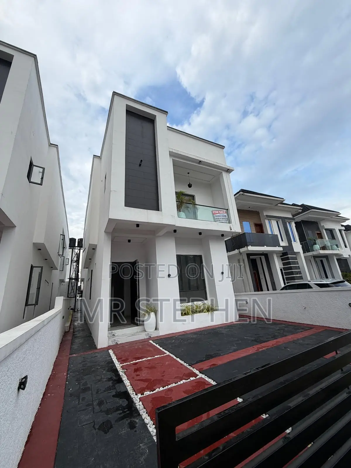5 Bedroom House for Sale!! At Ajah in Ado / Ajah