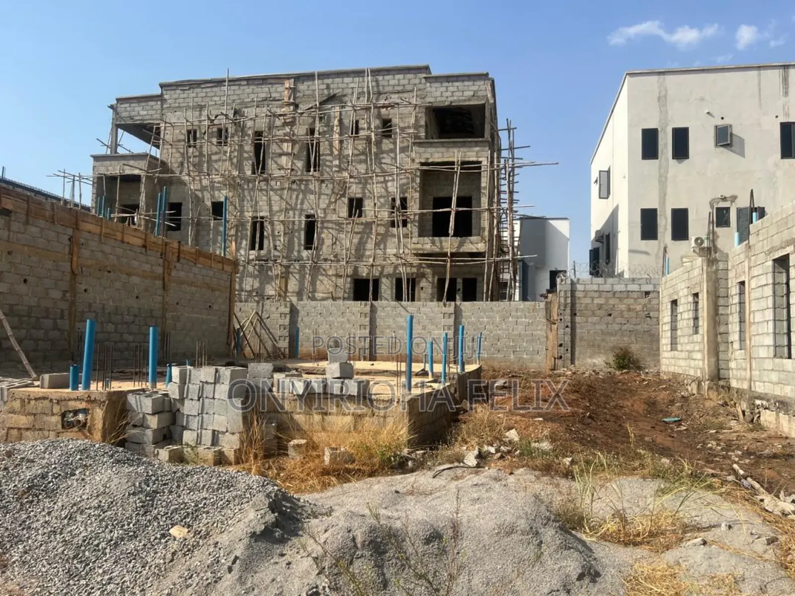 Estate Plot to Build 4bedroom Terrece Duplex in Life Camp