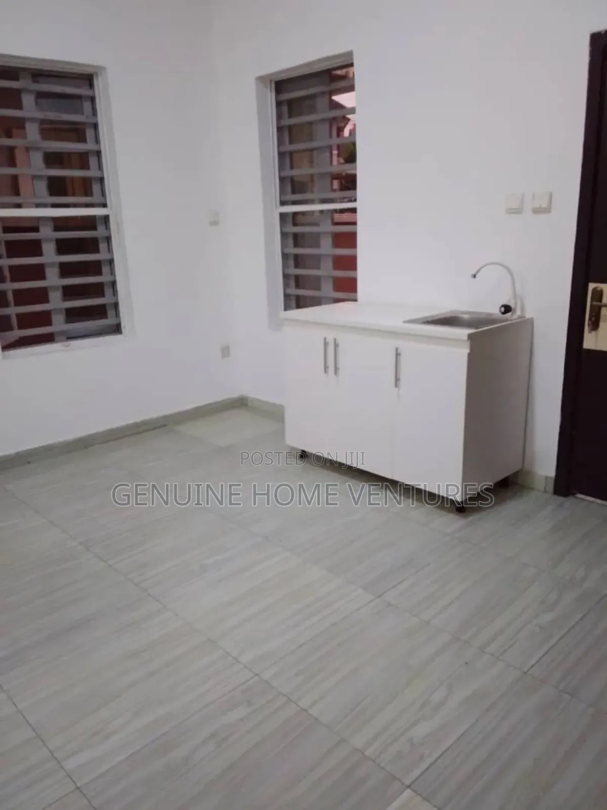 Mini Flat in Ikota for rent in Ikota