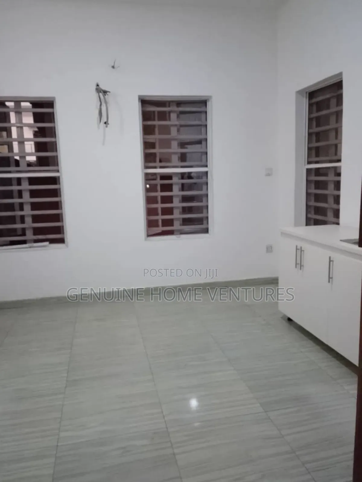 Mini Flat in Ikota for rent in Ikota
