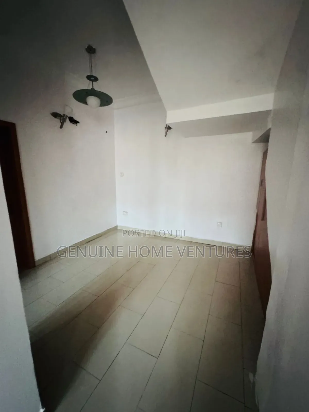 Mini Flat in Chevy View Estate for rent in Chevron