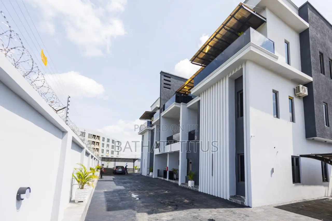 4bdrm Duplex in Jahi for sale in Jahi