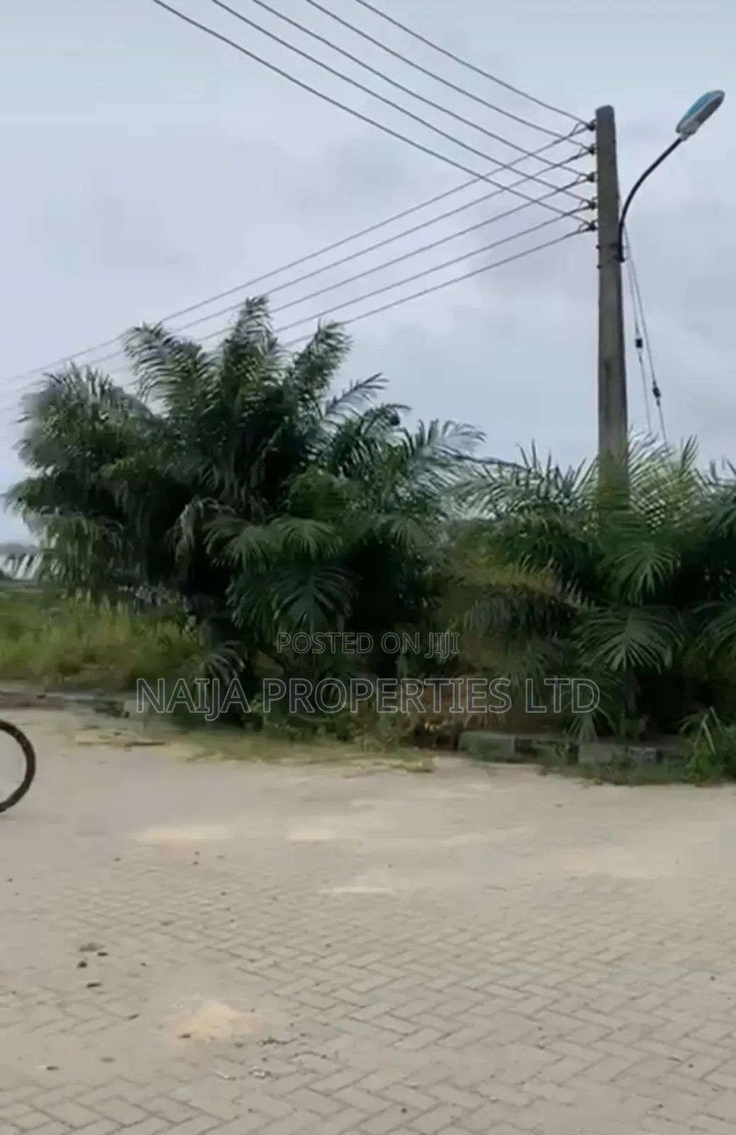 Almost Full Plot of 549sqm at Jubilee Estate,Monastery,Sangotedo 4sale in Sangotedo