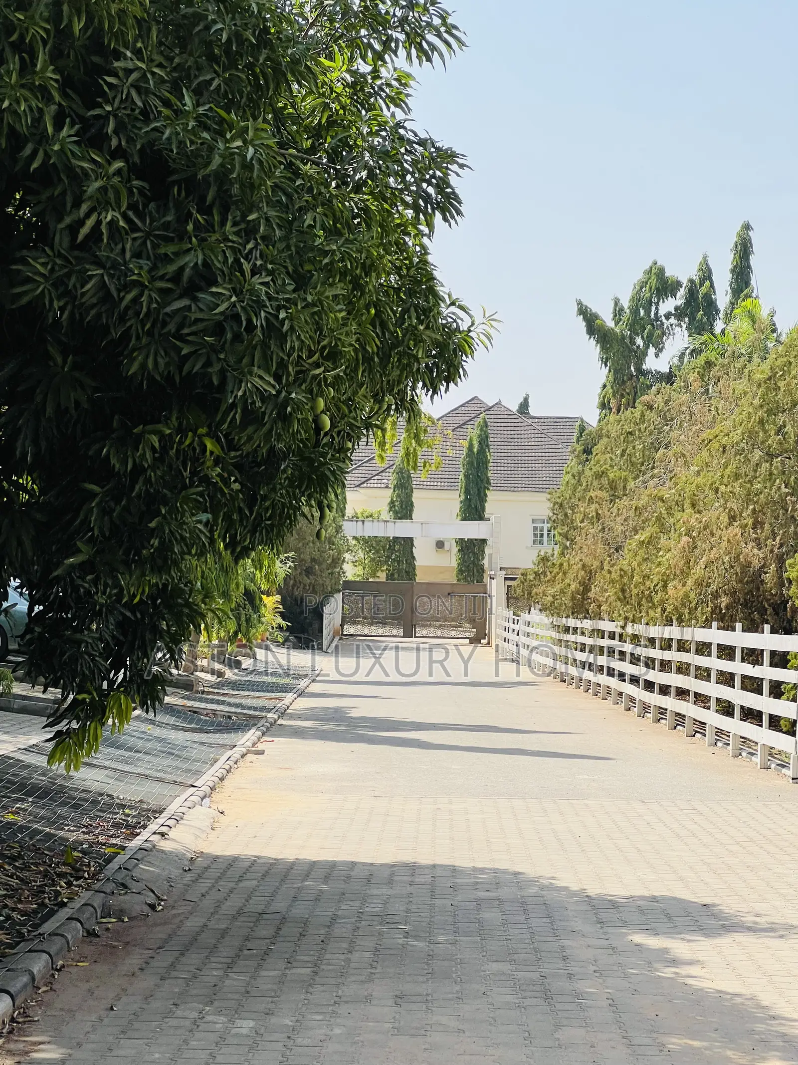 Furnished 4bdrm Duplex in Apo Legislative, Zone B for rent in Zone B
