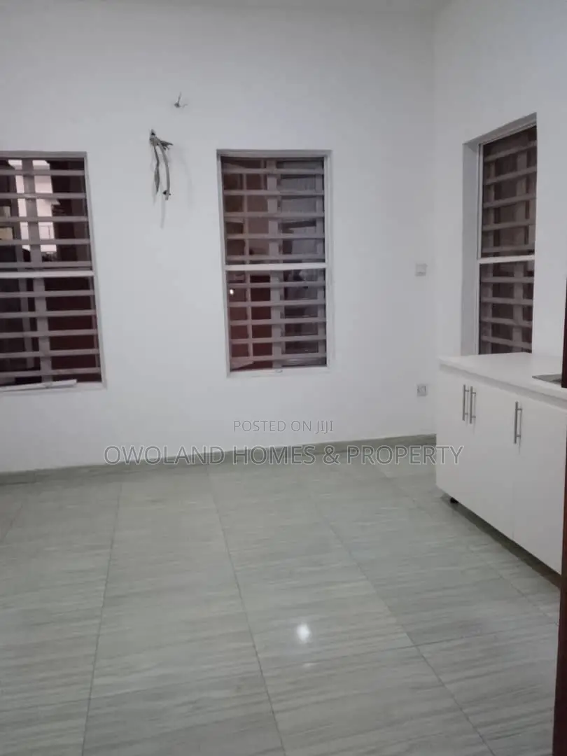 1bdrm Apartment in Ikota Estate for rent in Ikota