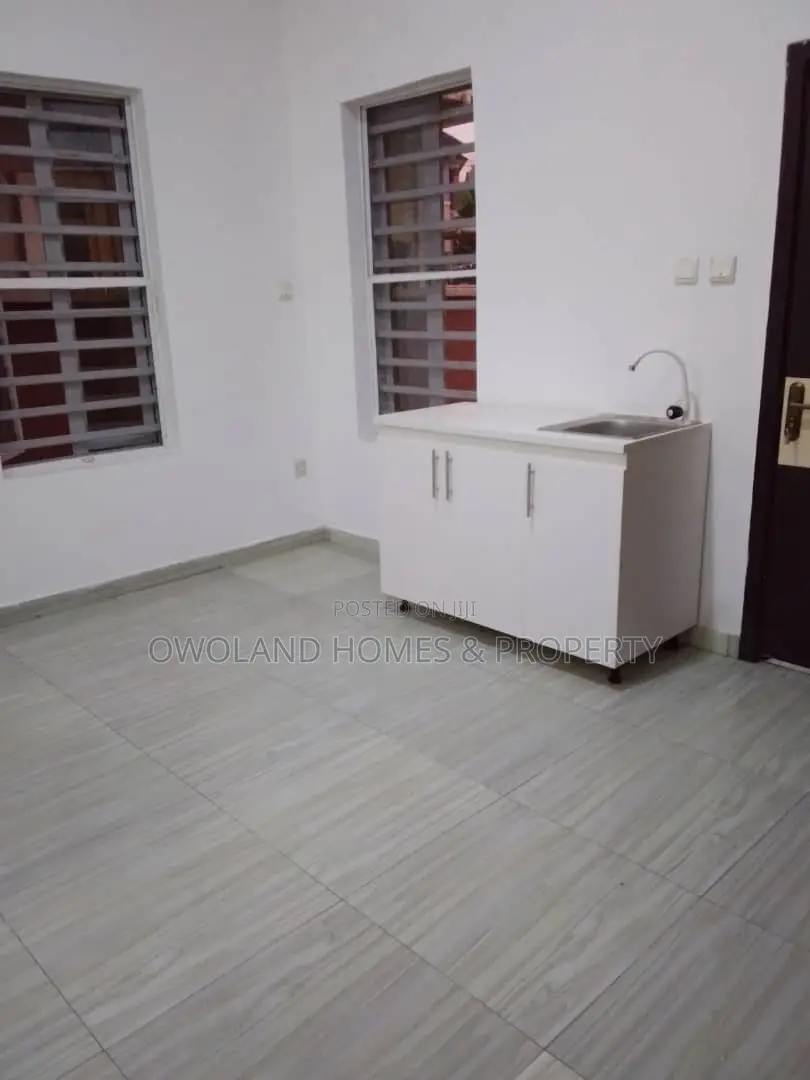 1bdrm Apartment in Ikota Estate for rent in Ikota