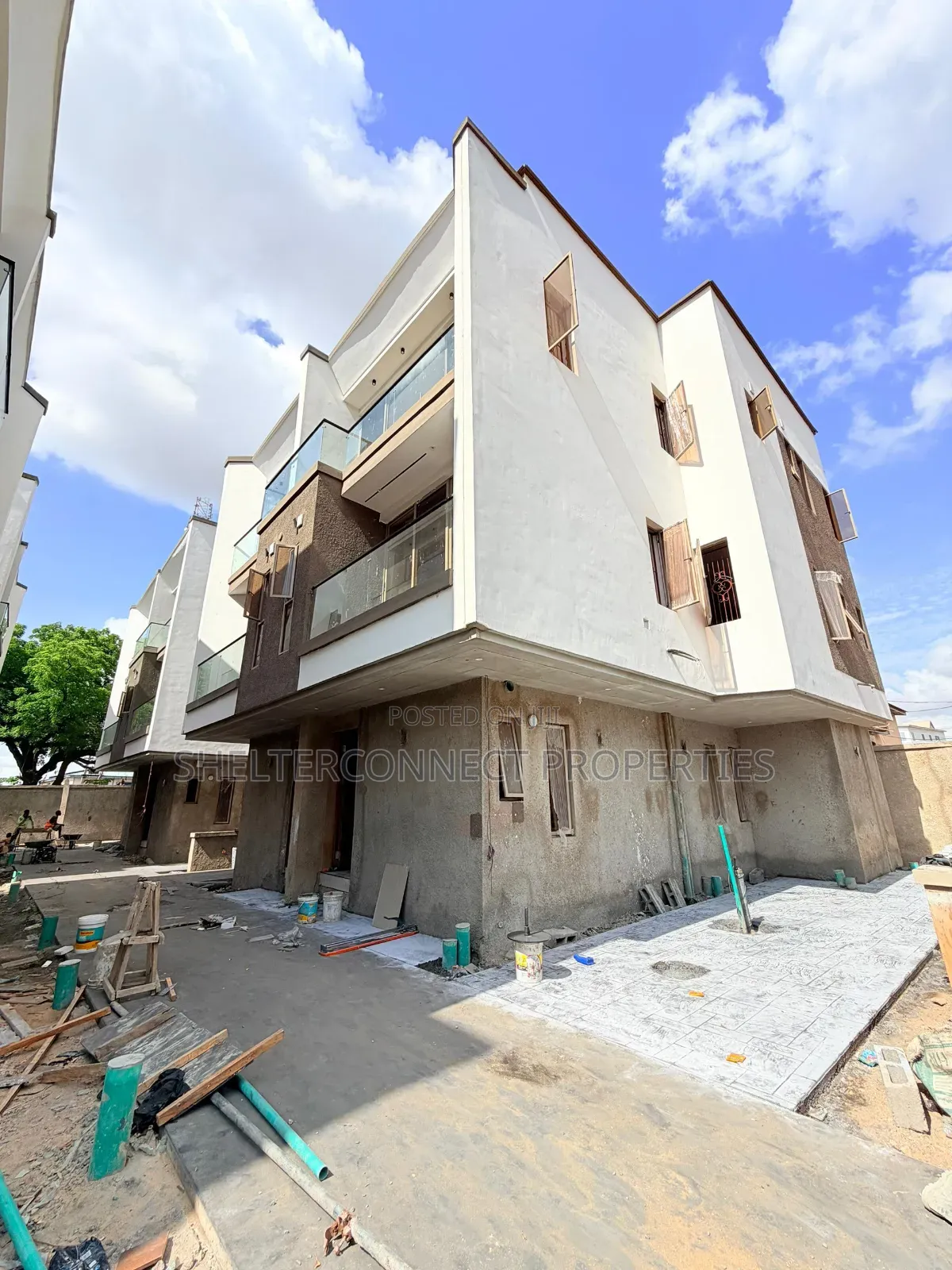 4bdrm Duplex in Adeniyi Jones for sale in Adeniyi Jones