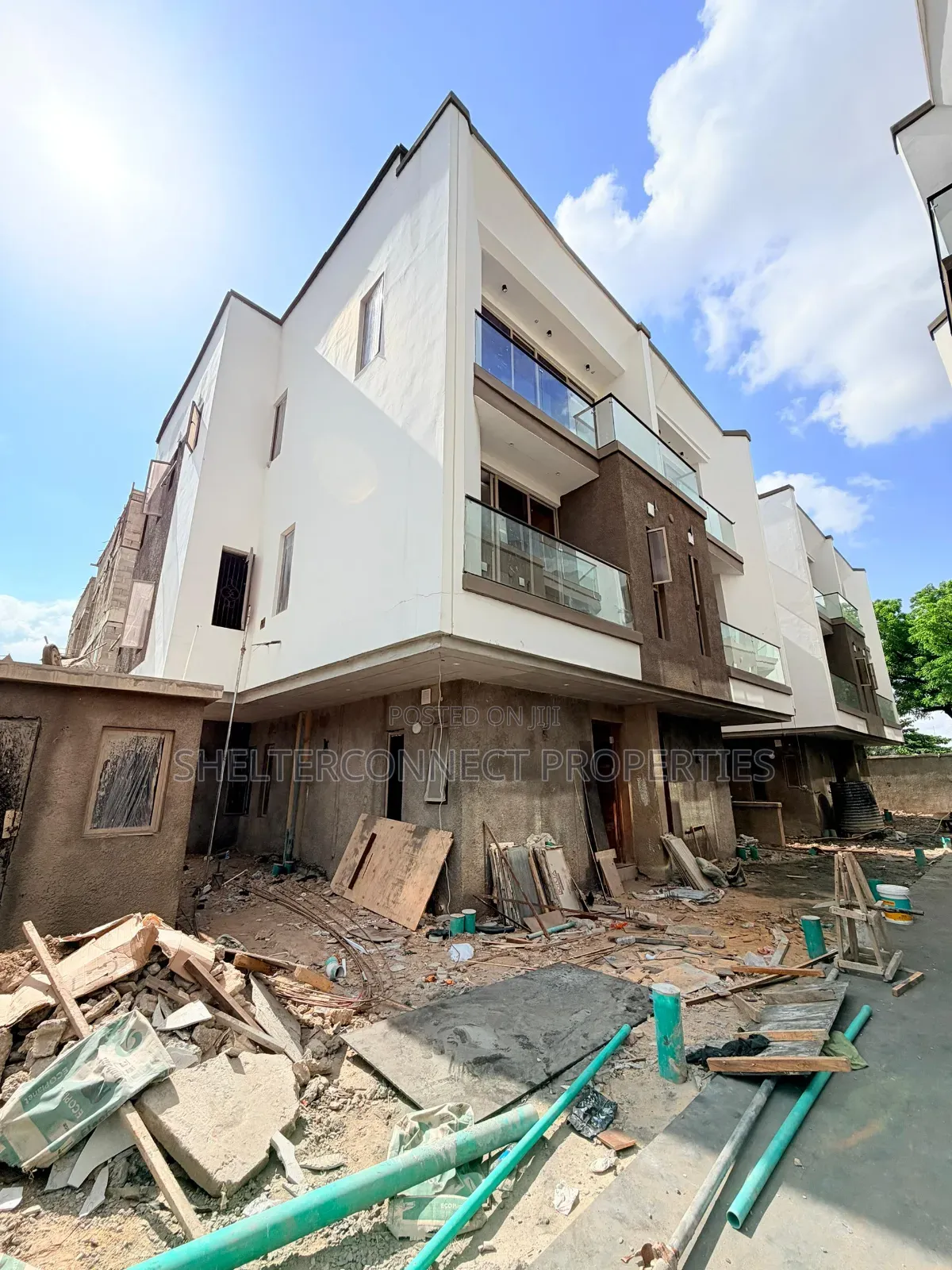 4bdrm Duplex in Adeniyi Jones for sale in Adeniyi Jones