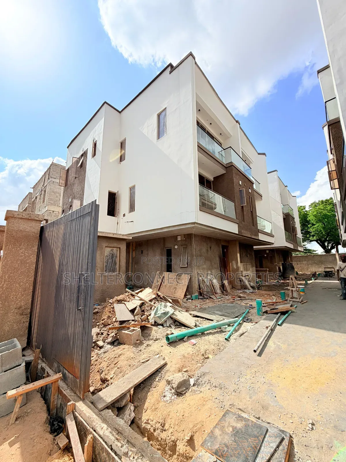 4bdrm Duplex in Adeniyi Jones for sale in Adeniyi Jones
