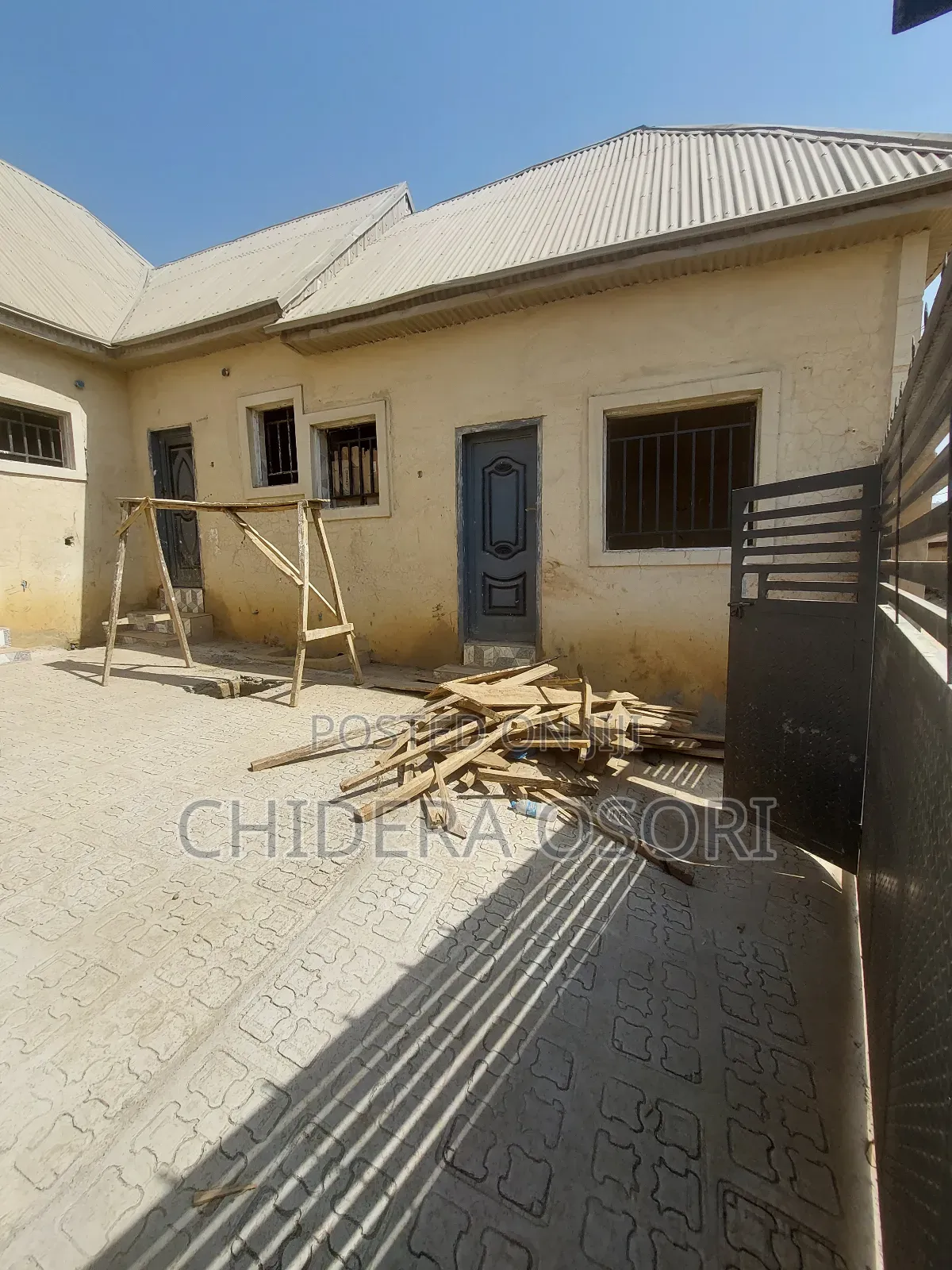 4bdrm Bungalow in Dutse Tipper Garage for sale in Dutse-Alhaji