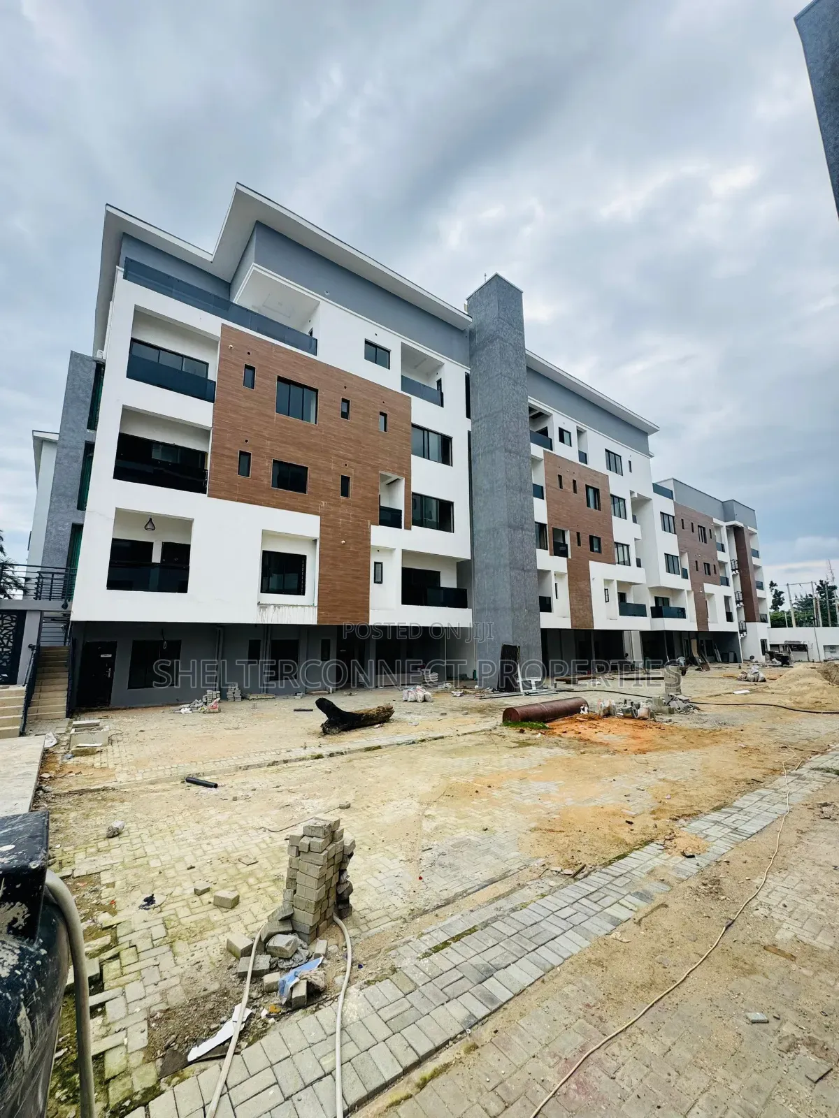 3bdrm Apartment in Ikeja GRA for sale in Ikeja GRA