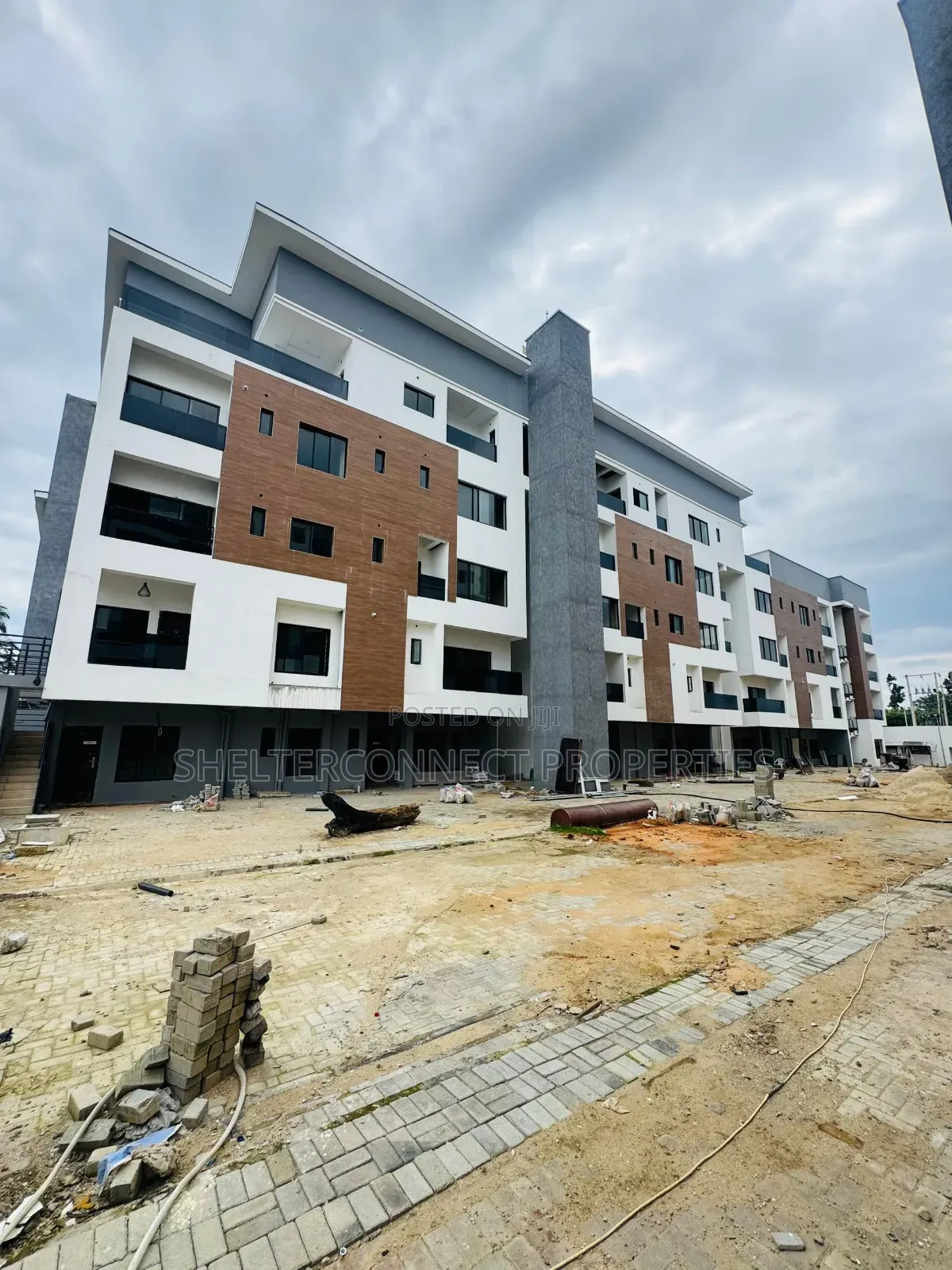 3bdrm Apartment in Ikeja GRA for sale in Ikeja GRA
