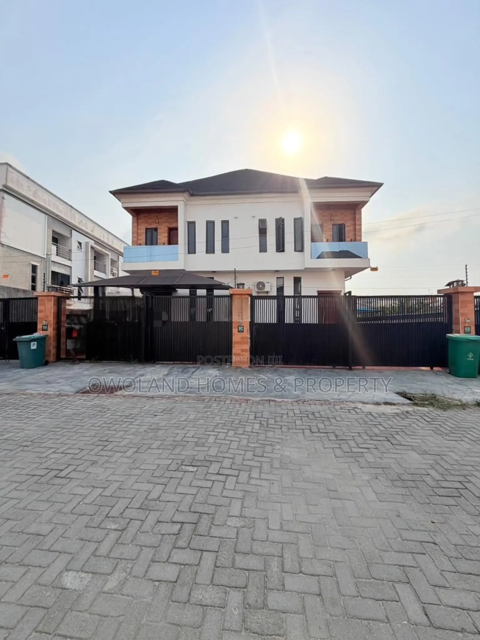 4bdrm Duplex in Orchid Road, Ikota for rent in Ikota