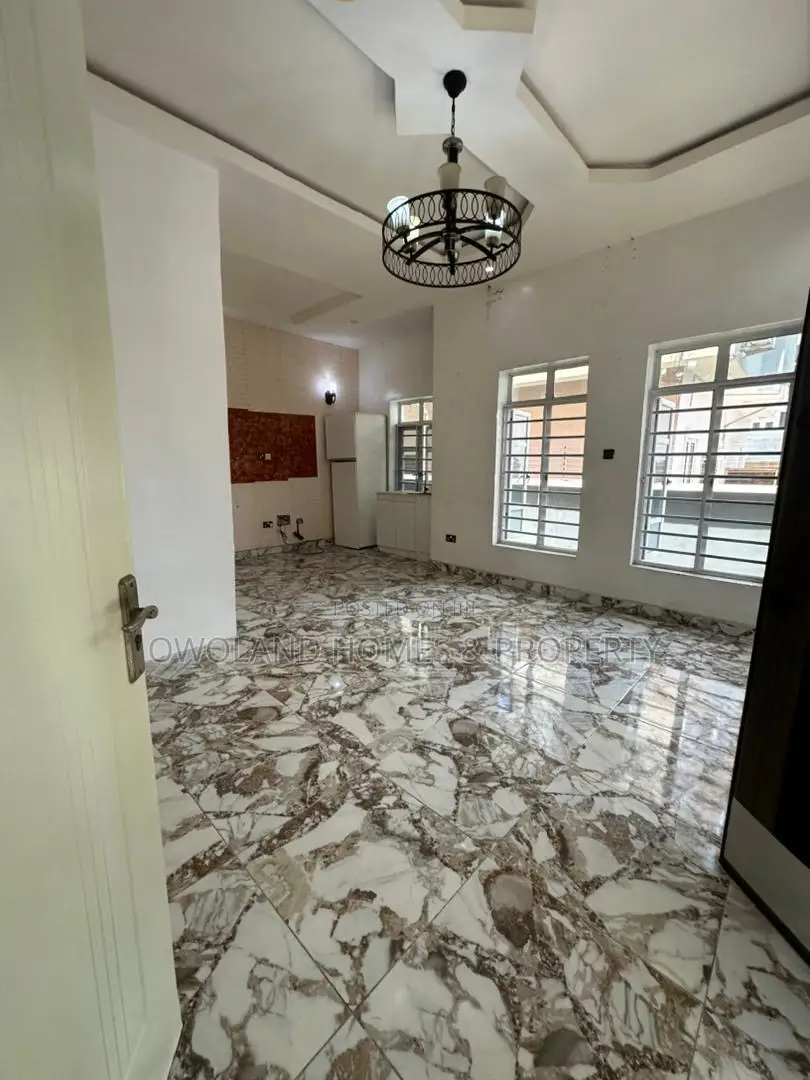 Studio Apartment in Ikota Estate for rent in Ikota