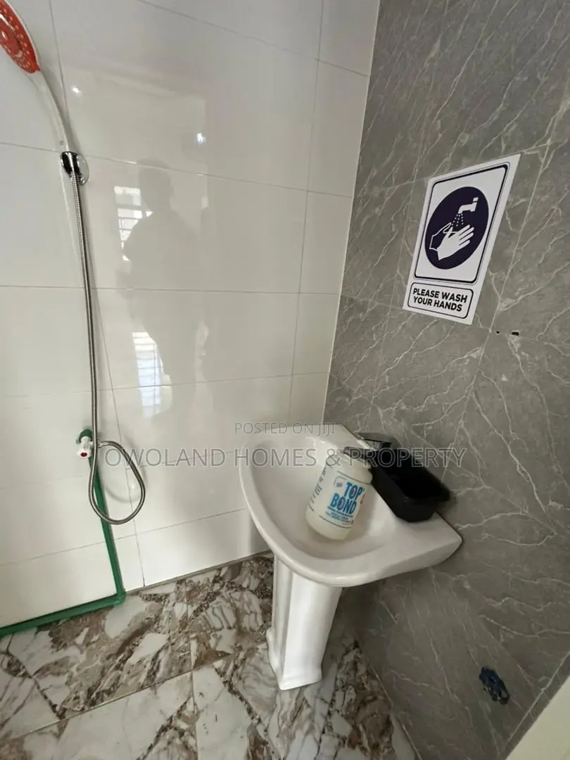 Studio Apartment in Ikota Estate for rent in Ikota