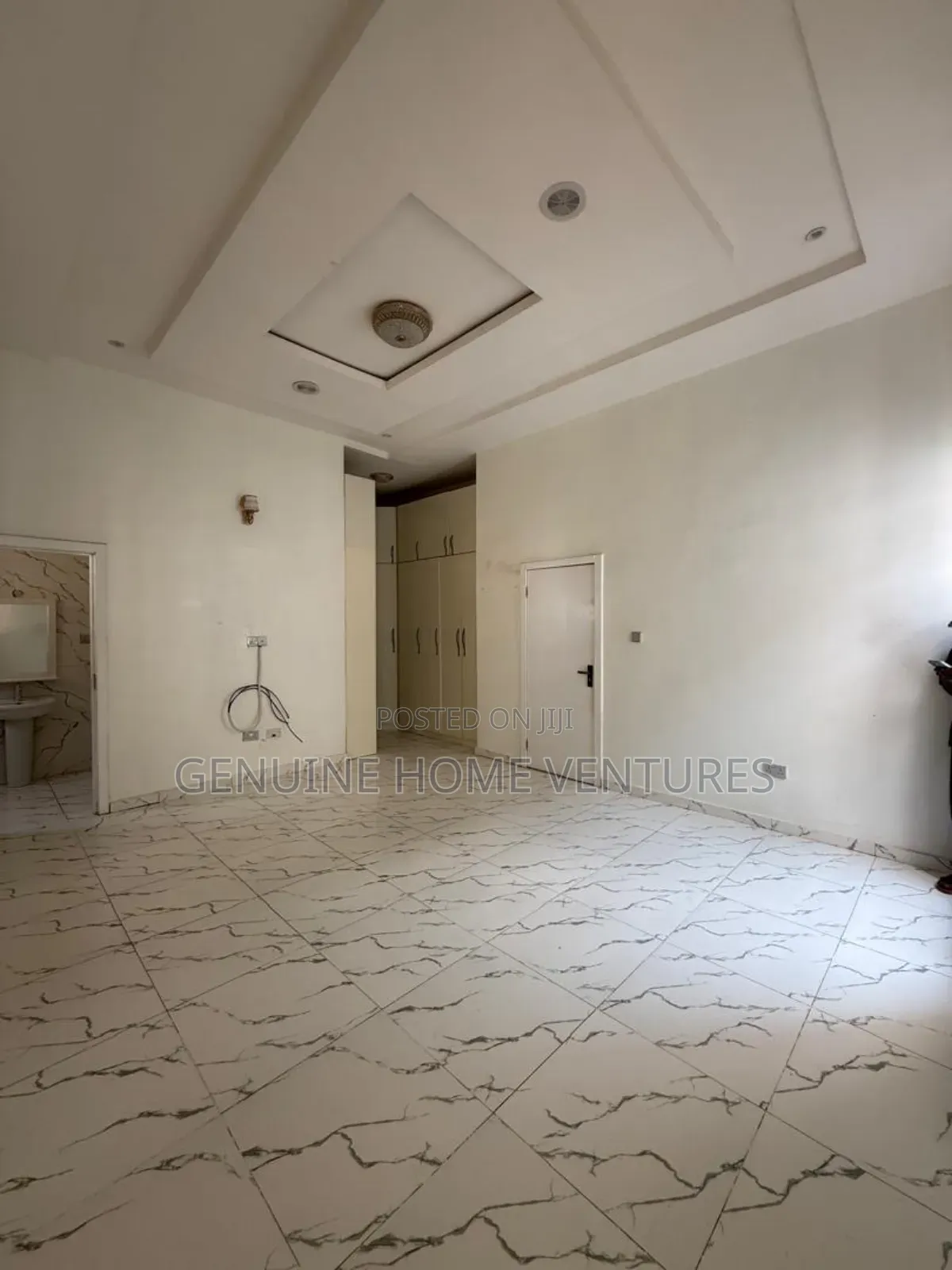 1bdrm Shared Apartment in Orchid Road Pinne, Chevron for rent in Chevron