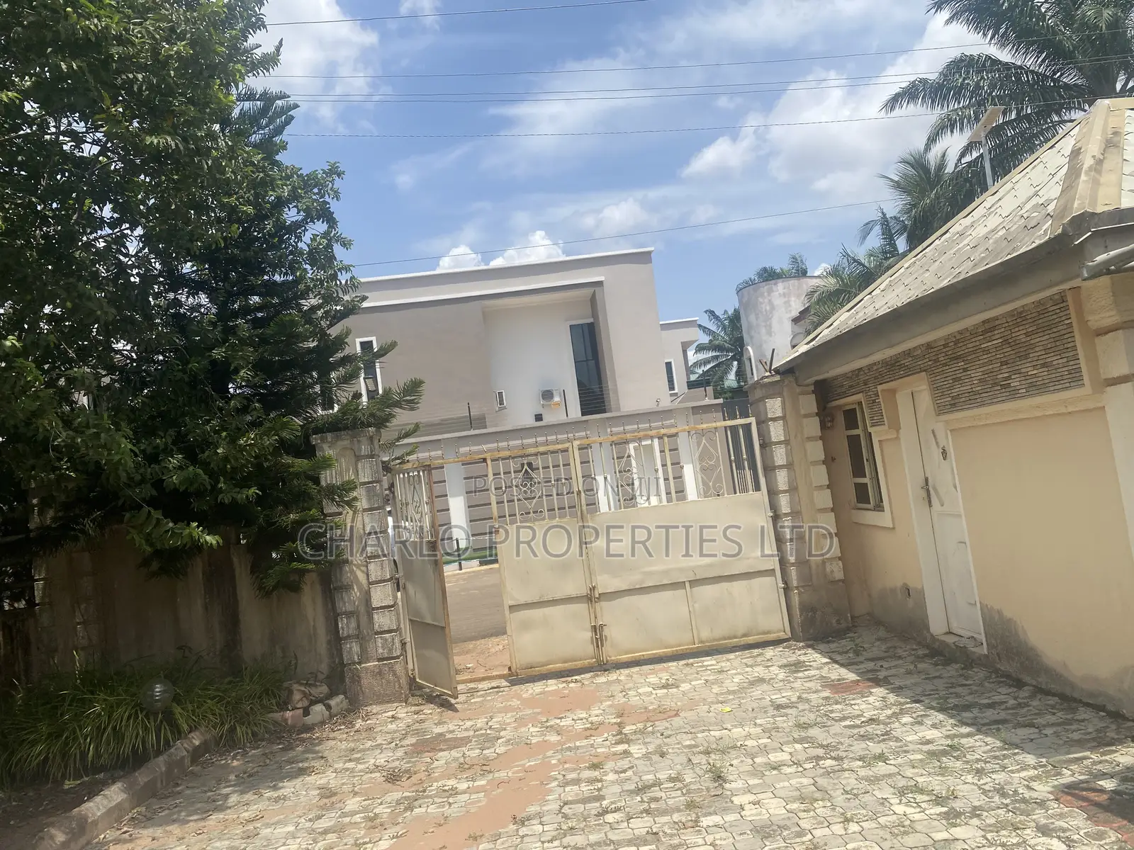 8bdrm Bungalow in Benin City for sale in Benin City
