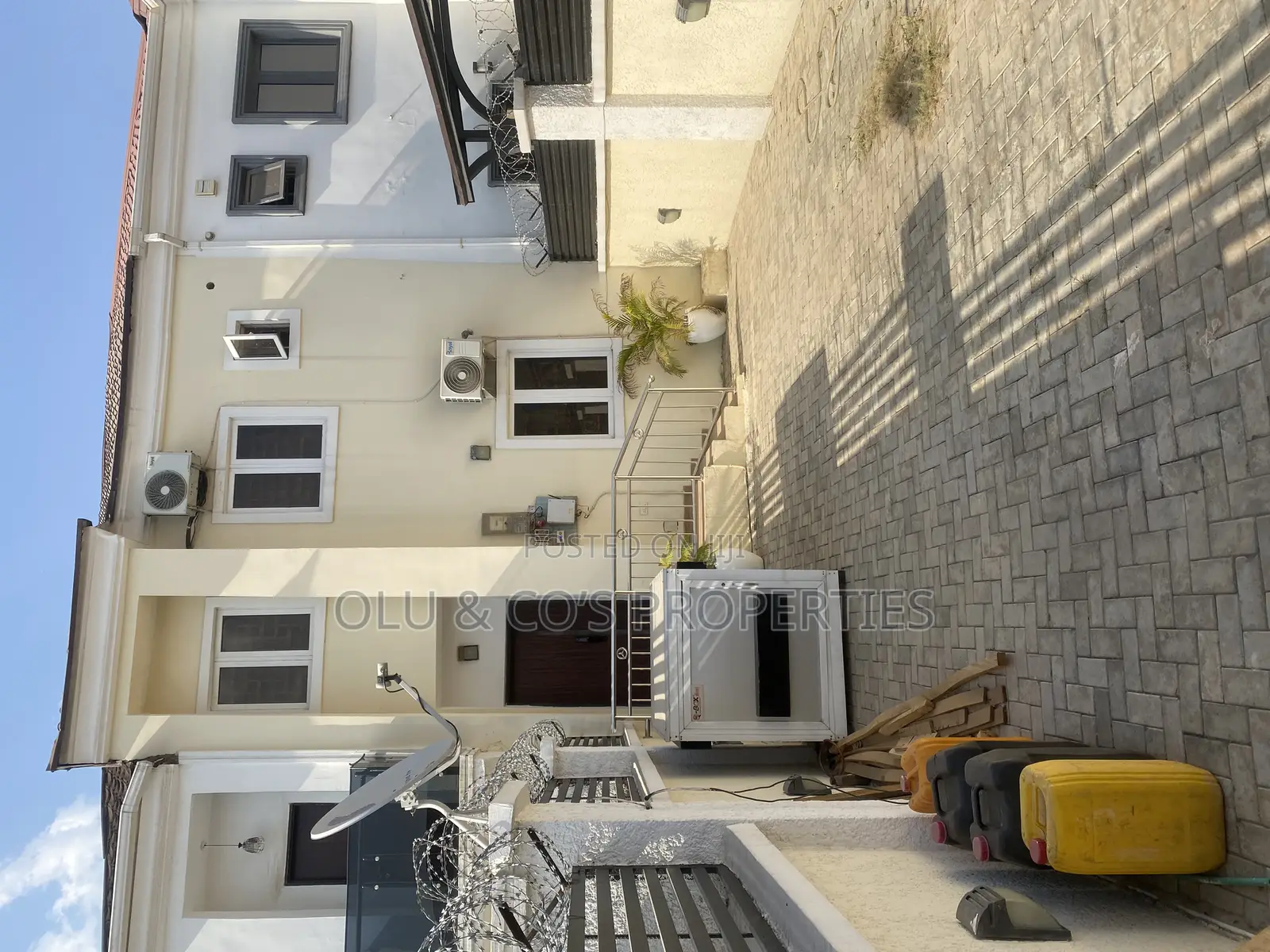 Furnished 3bdrm Duplex in Naf Valley Estate, Asokoro for rent in Asokoro