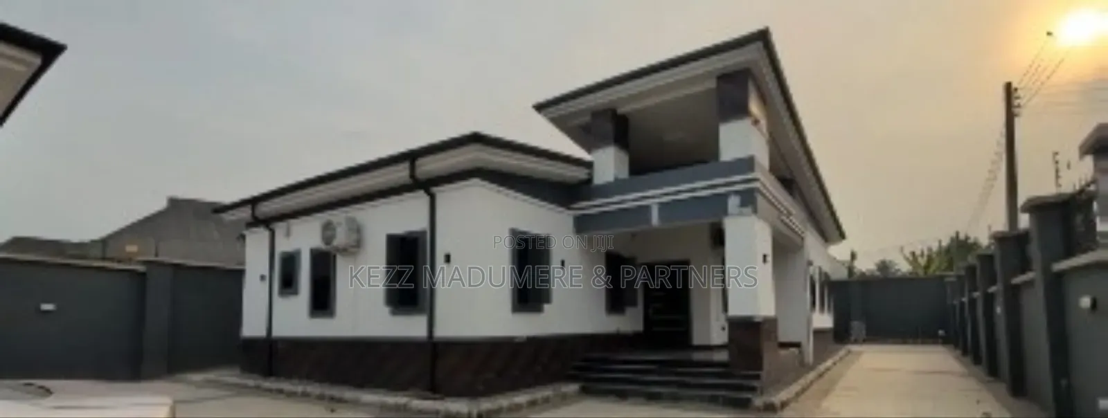 3bdrm Bungalow in Idoro Road , Uyo , for sale in Uyo