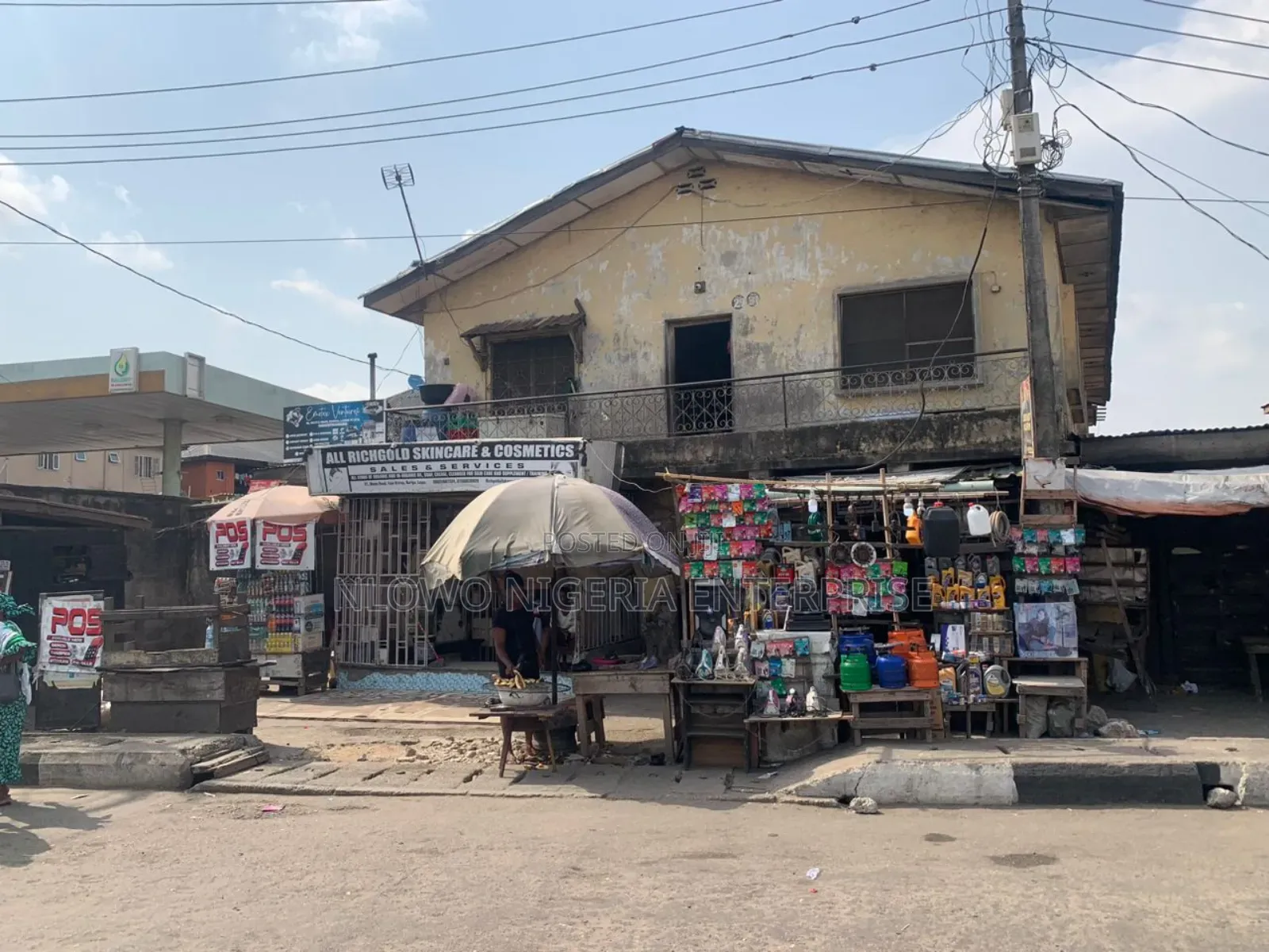 6bdrm Block of Flats in Okuta Road Estate, Bariga / Shomolu for sale in Bariga / Shomolu