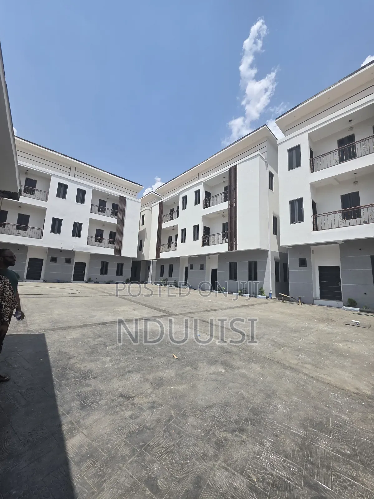 4bdrm Townhouse/Terrace in Utako for sale in Utako