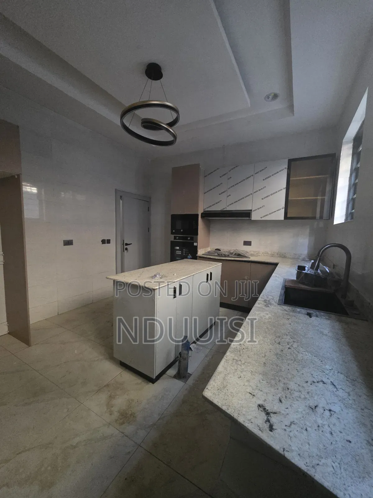 4bdrm Townhouse/Terrace in Utako for sale in Utako