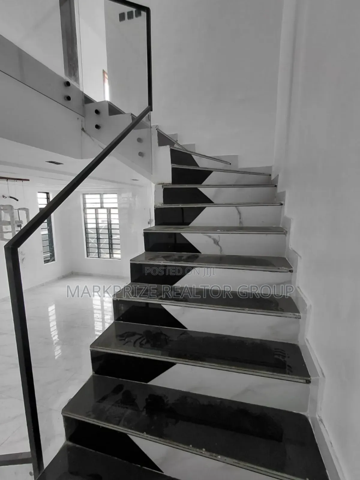 Furnished 5bdrm Duplex in Chevron, Lekki for sale in Chevron