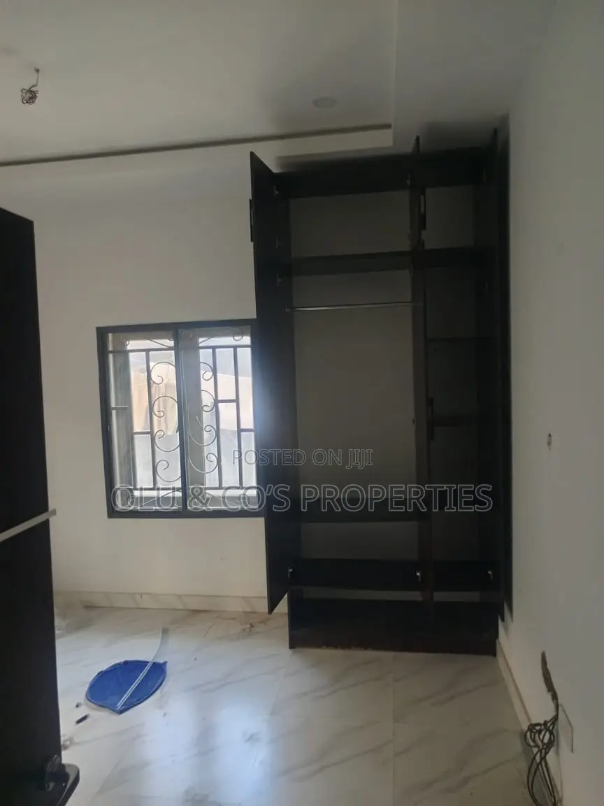 3bdrm Block of Flats in An Estate Around, Lugbe District for rent in Lugbe District