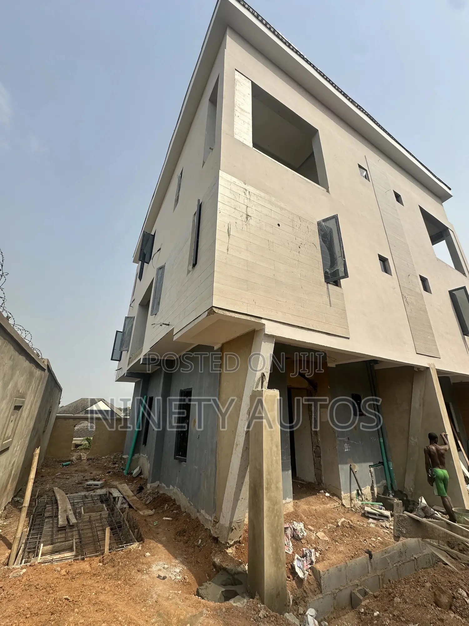 4bdrm Duplex in GRA Phase 1 for sale in GRA Phase 1