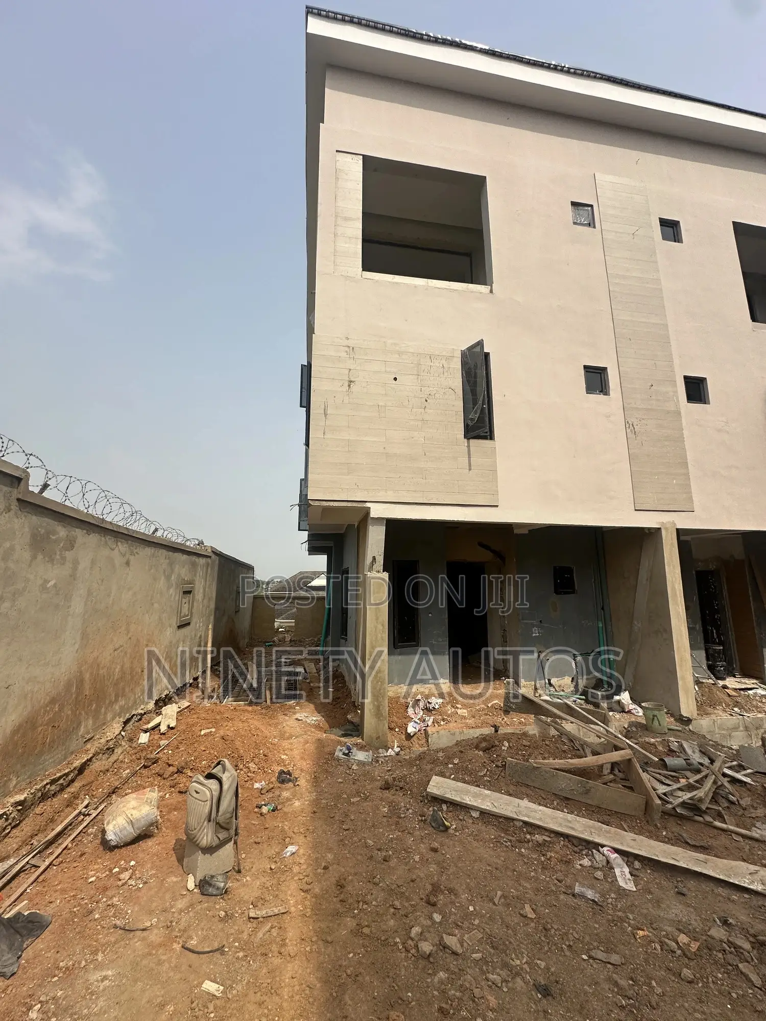4bdrm Duplex in GRA Phase 1 for sale in GRA Phase 1