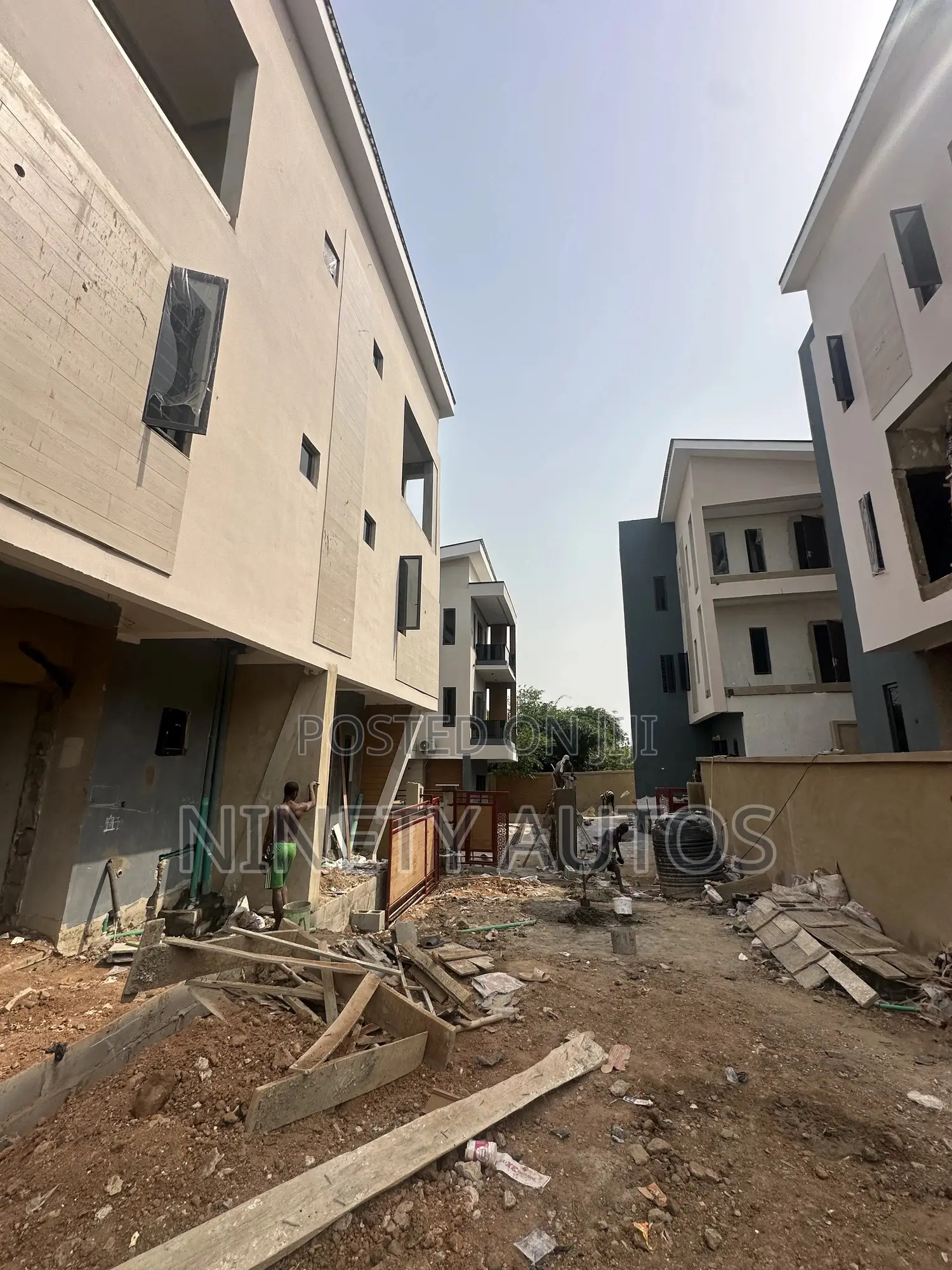 4bdrm Duplex in GRA Phase 1 for sale in GRA Phase 1