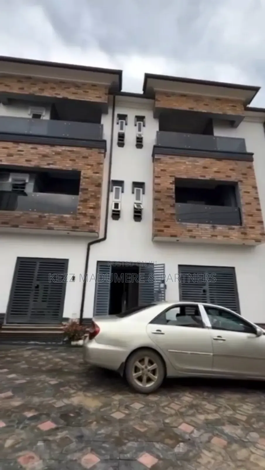 10bdrm Block of Flats in Off Nta Road , Port, Obio-Akpor for sale in Obio-Akpor
