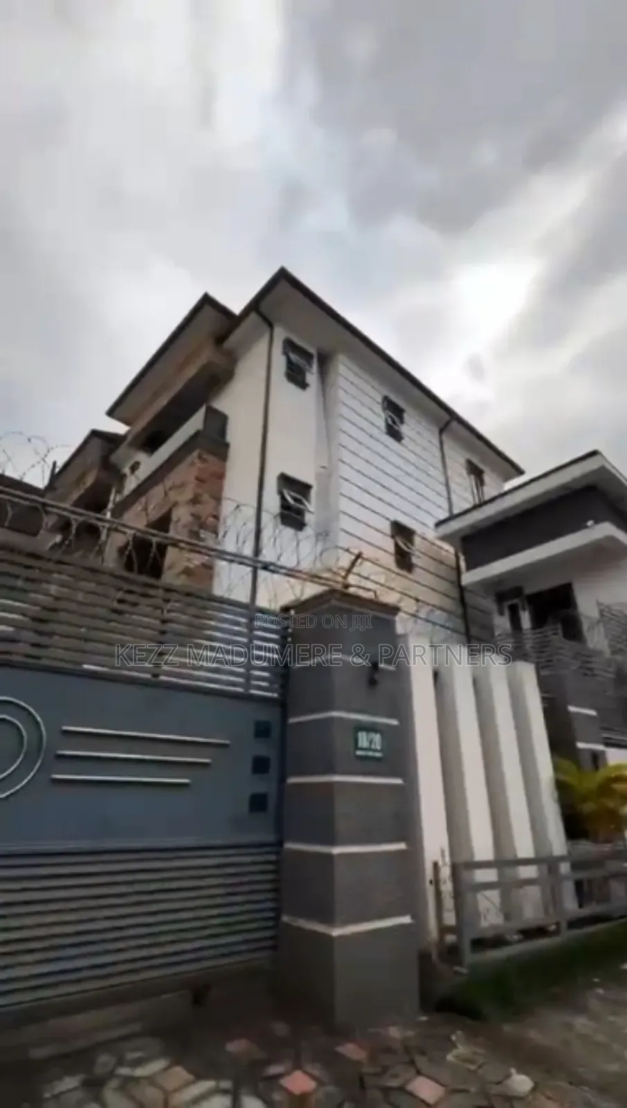 10bdrm Block of Flats in Off Nta Road , Port, Obio-Akpor for sale in Obio-Akpor