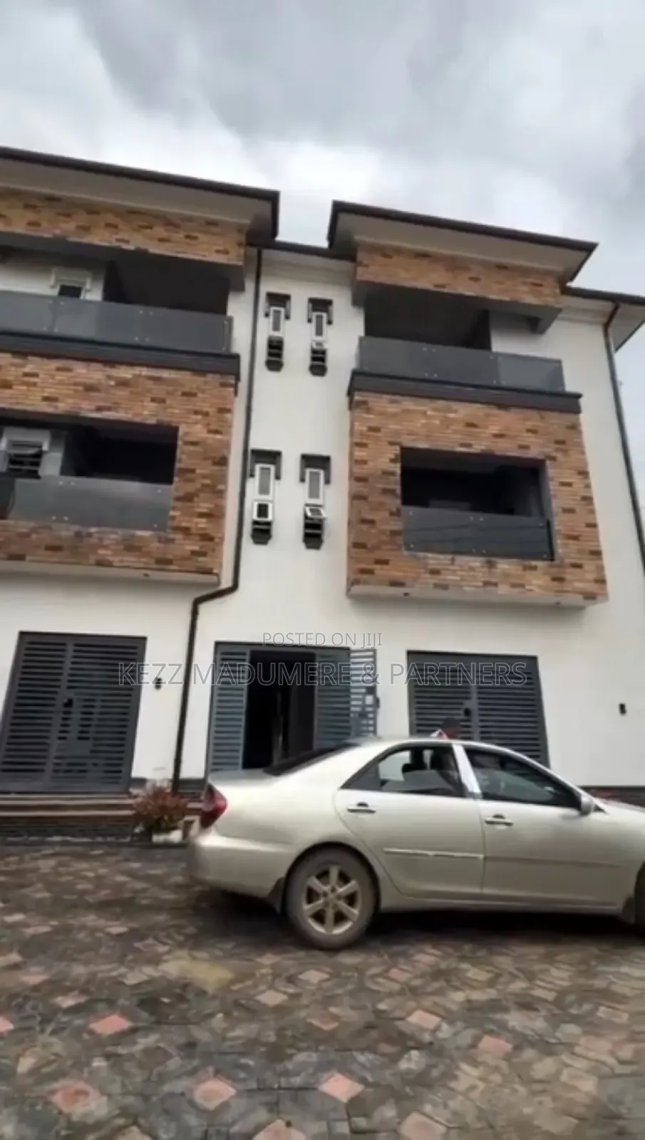 10bdrm Block of Flats in Off Nta Road , Port, Obio-Akpor for sale in Obio-Akpor