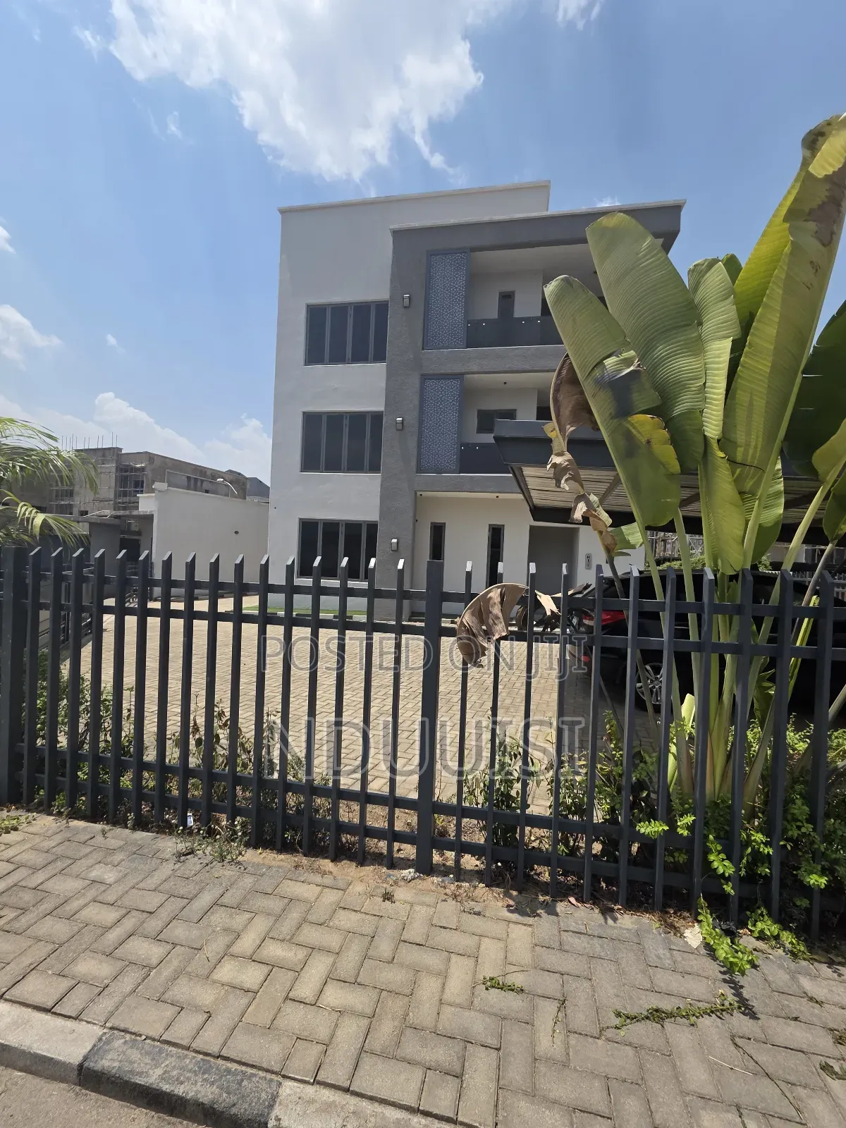 5bdrm Duplex in Wuye for sale in Wuye