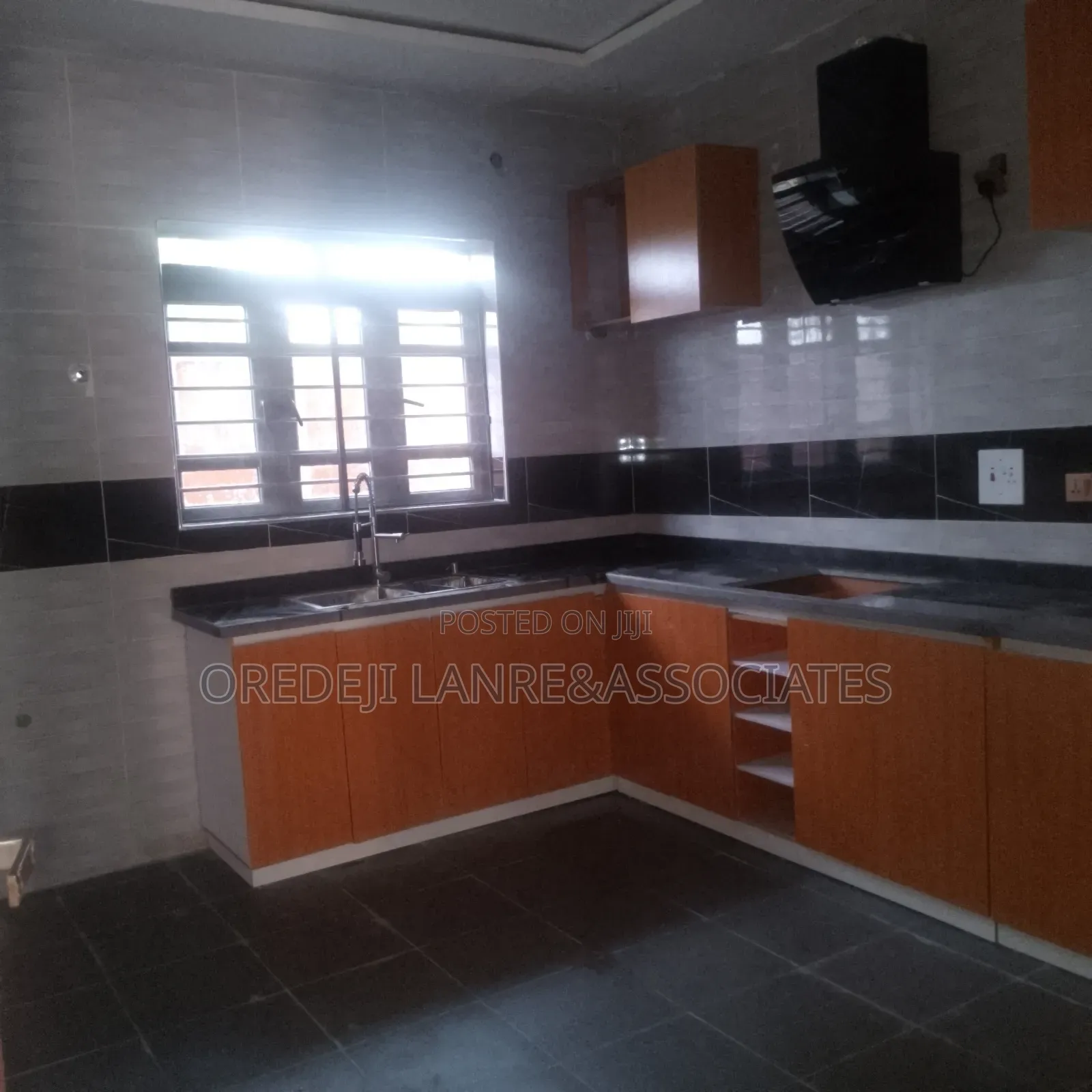 4bdrm Duplex in Suco Estate, Oko-Oba for sale in Oko-Oba
