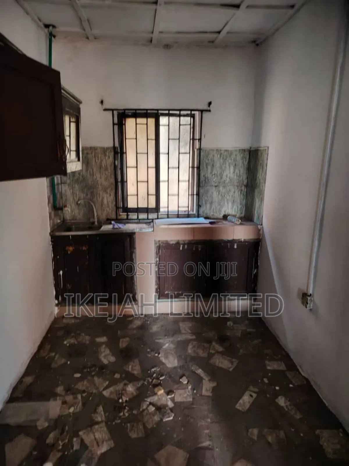 3bdrm Apartment in Oregun for rent in Oregun