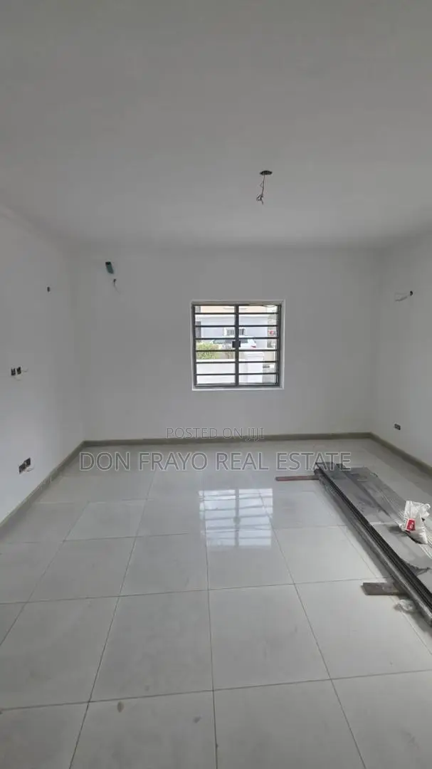 4bdrm Duplex in Iyaganku Gra, Iyanganku for sale in Iyanganku
