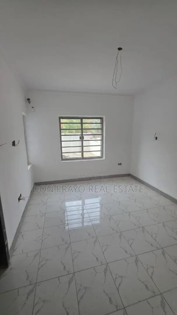 4bdrm Duplex in Iyaganku Gra, Iyanganku for sale in Iyanganku
