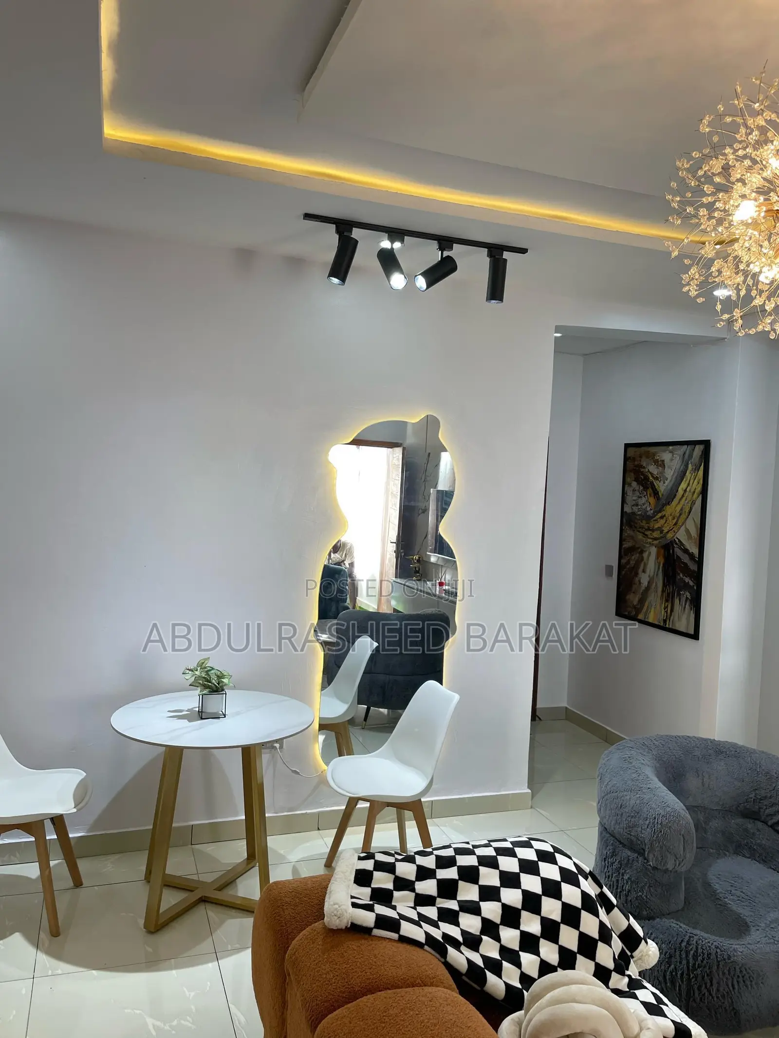 Luxury 1 Bedroom Apartment With Pool Ps4 Balcony in Ikate